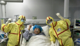 “挺過這一關(guān)，我們一起活過100歲！”——一對患新冠肺炎老夫妻懷化治愈出院