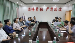 校長(zhǎng)陳滌民調(diào)研臨床教學(xué)部工作